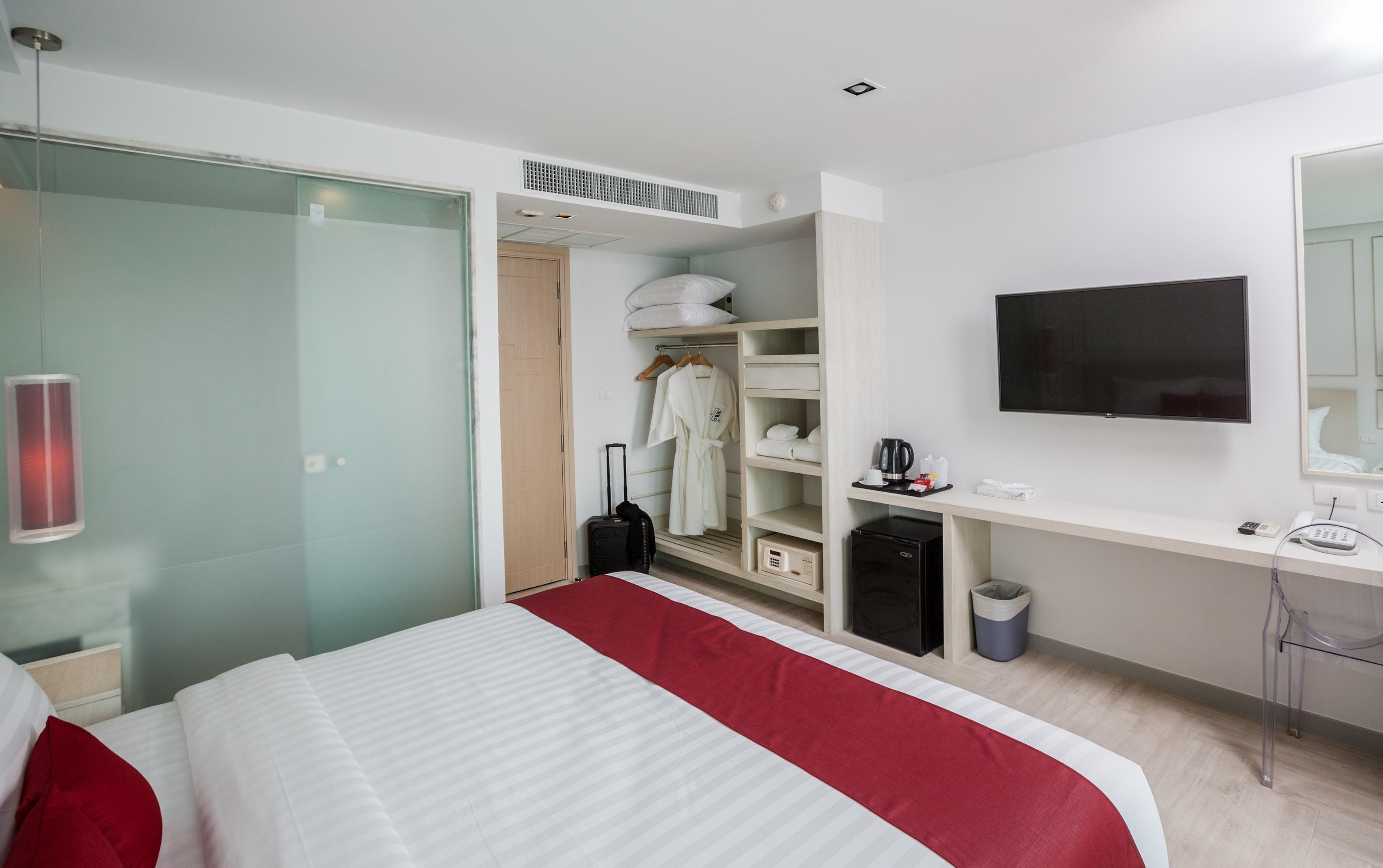 The Bloc Phuket - Sha Extra Khách sạn Patong