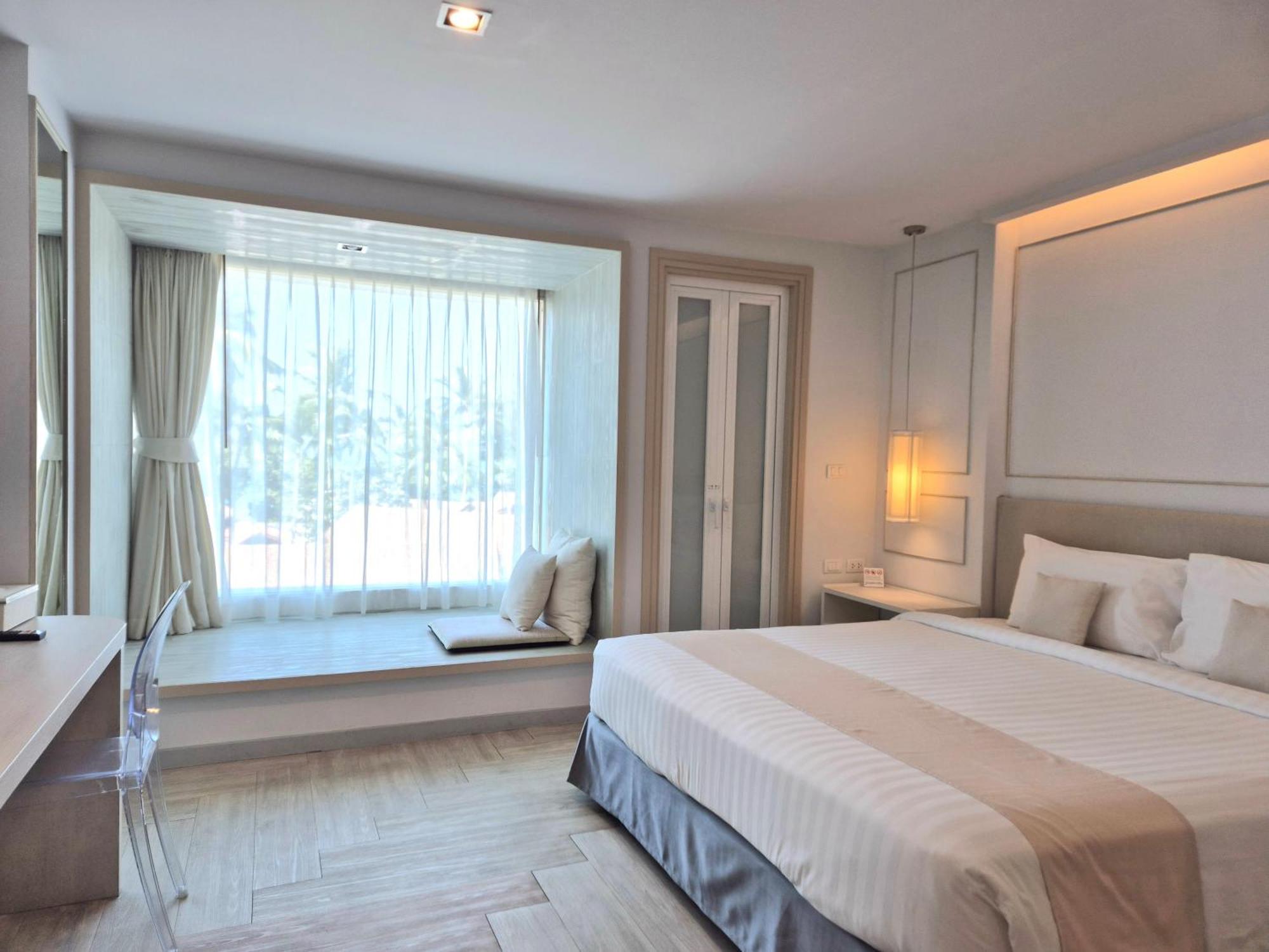 The Bloc Phuket - Sha Extra Khách sạn Patong